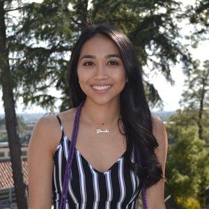 Meet your Posher, Danika